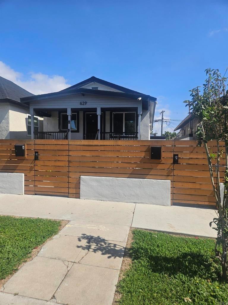 Photo of Listing #PTP2602107