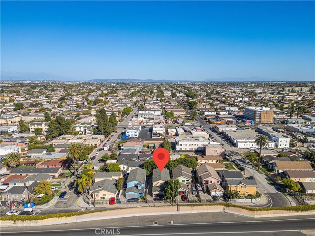 8410 S Grand, Los Angeles