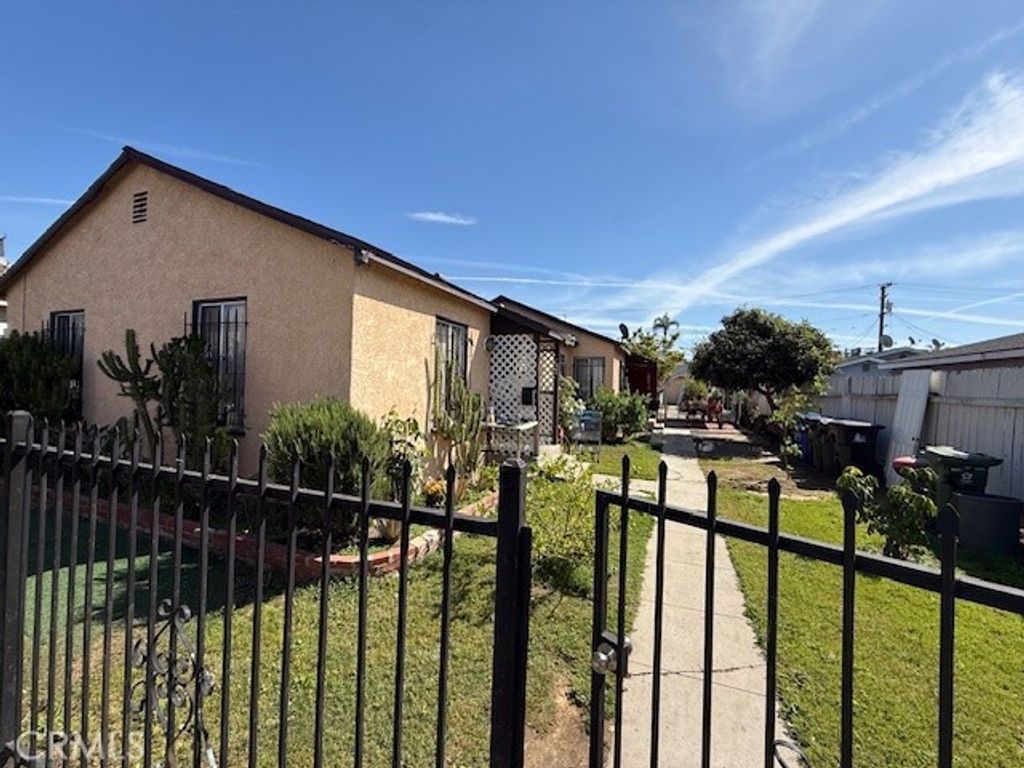 1864 Cedar, Long Beach