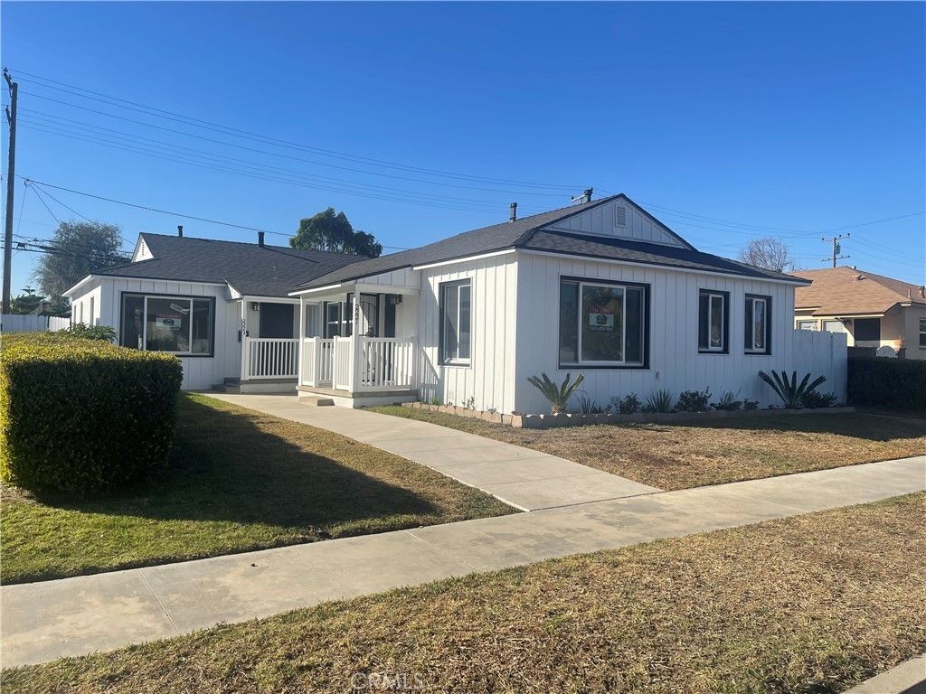 2221 Granada, Long Beach