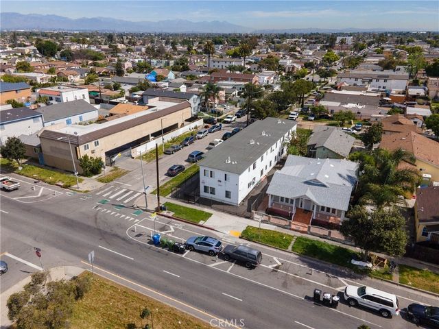 10500 S Broadway, Los Angeles