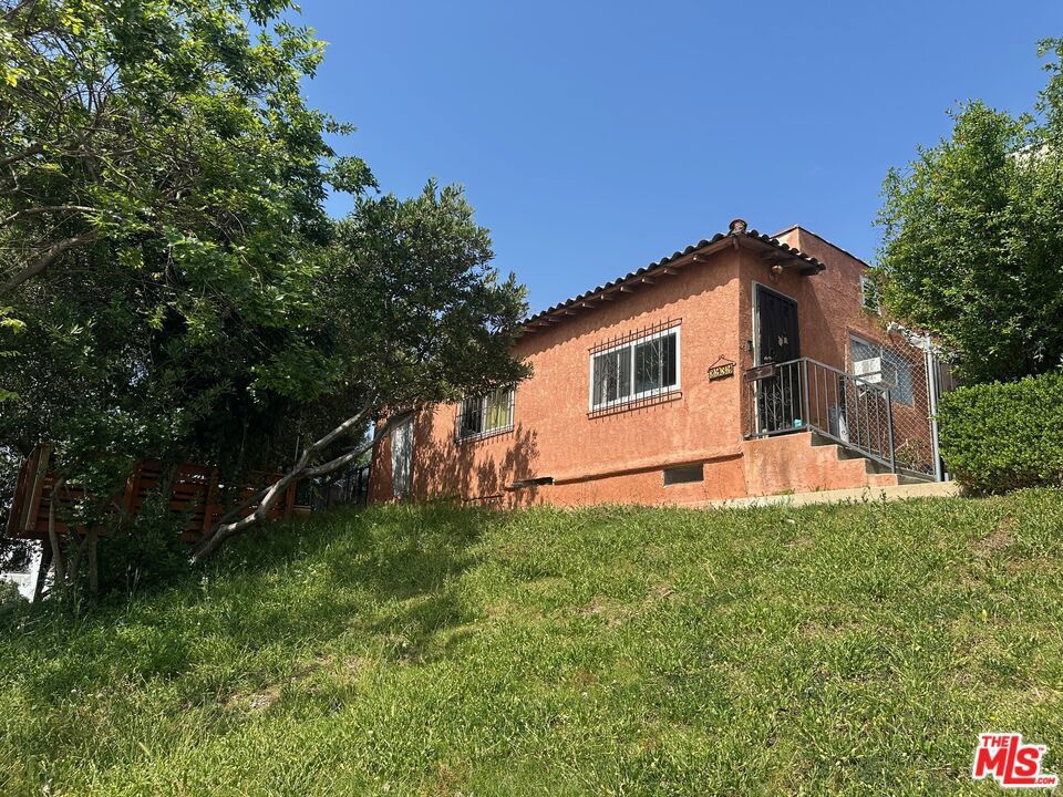 Photo of Listing #26669289