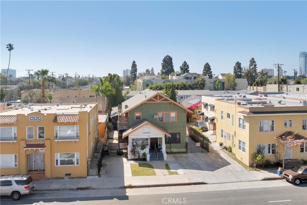 1242 E 7th St, Long Beach