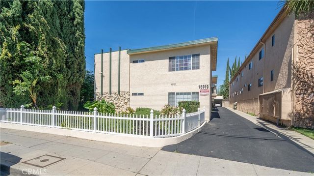15919 Vanowen Street, Van Nuys