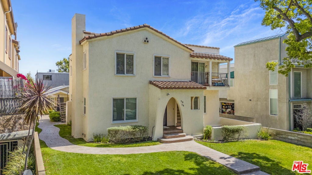 Photo of Listing #26669755