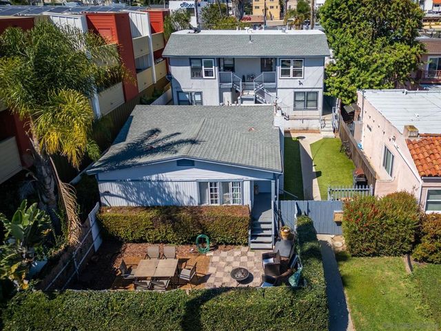 1930 34 Hornblend Street, San Diego