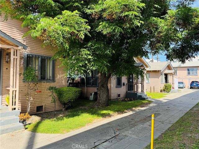 613 W 80th, Los Angeles