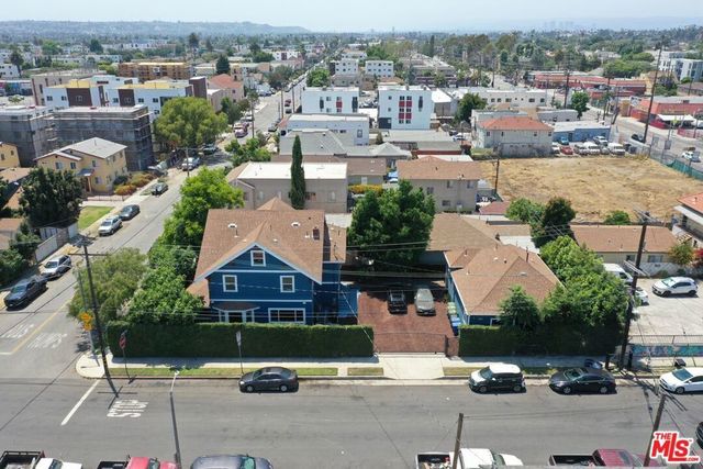 1327 W 35th Street, Los Angeles