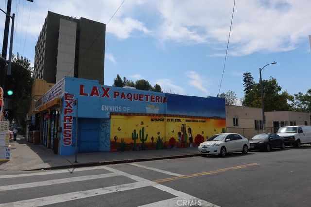 4801 S Central, Los Angeles