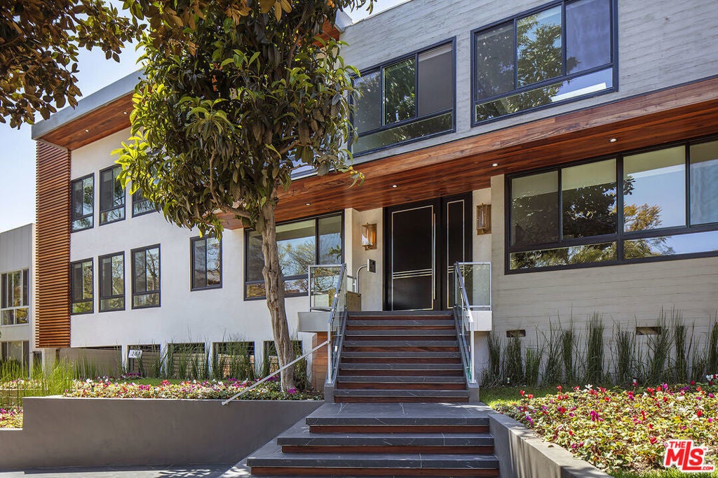 Photo of Listing #26671667