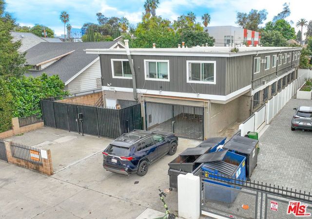 1250 W 37th Street, Los Angeles