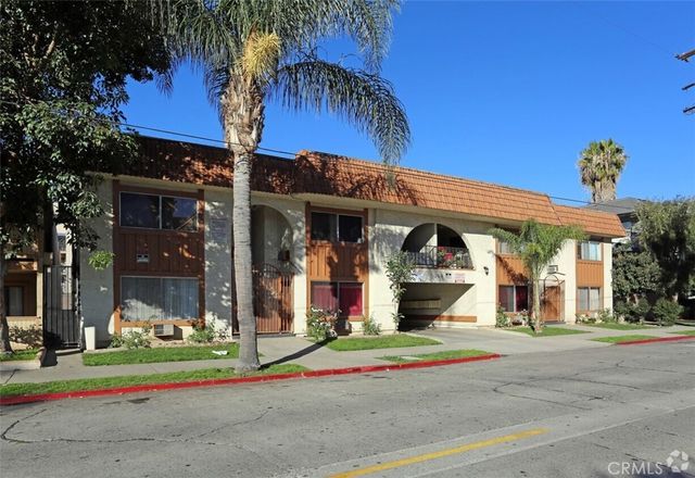 1416 N Spurgeon Street, Santa Ana