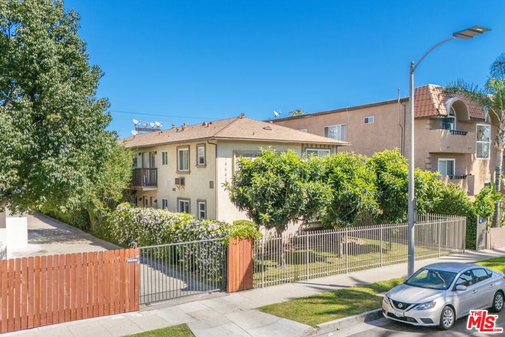 Photo of Listing #26672491