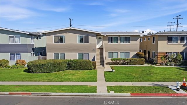 2940 Peppertree, Costa Mesa
