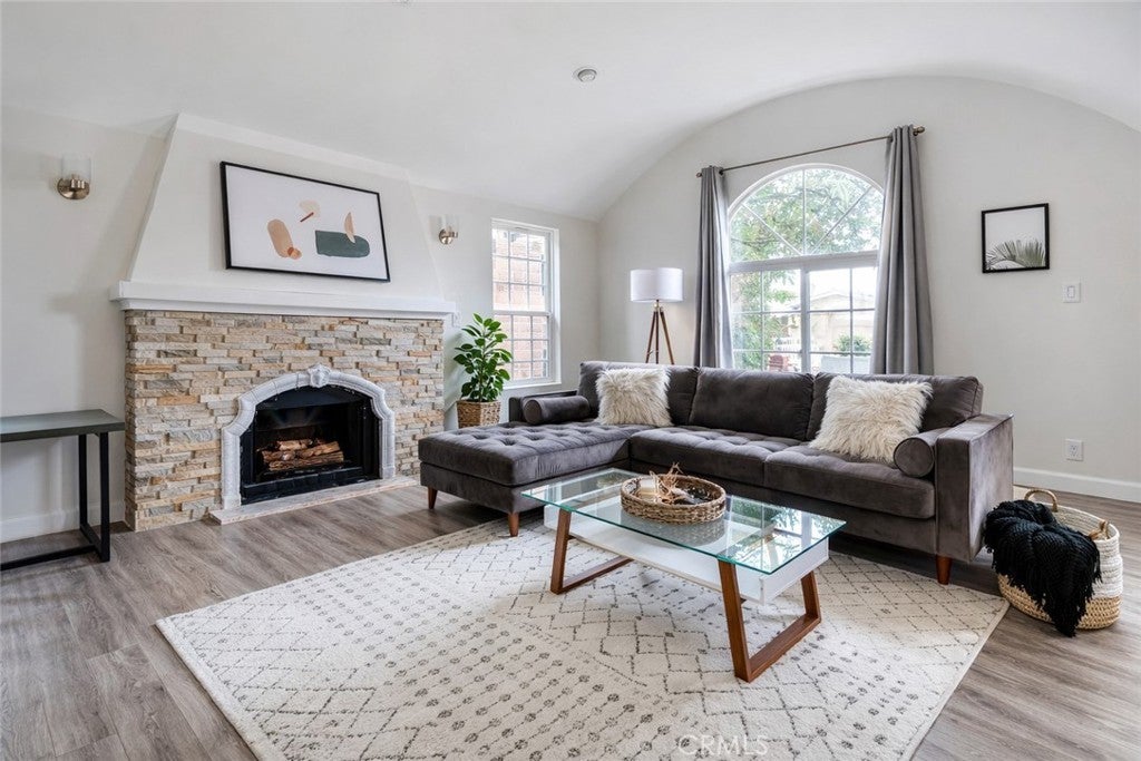 Photo of Listing #SR26060556