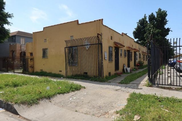 5917 S Figueroa Street, Los Angeles