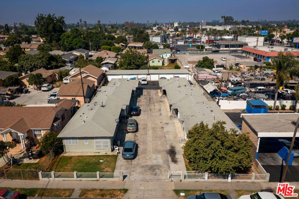 1307 E Peck Street, Compton