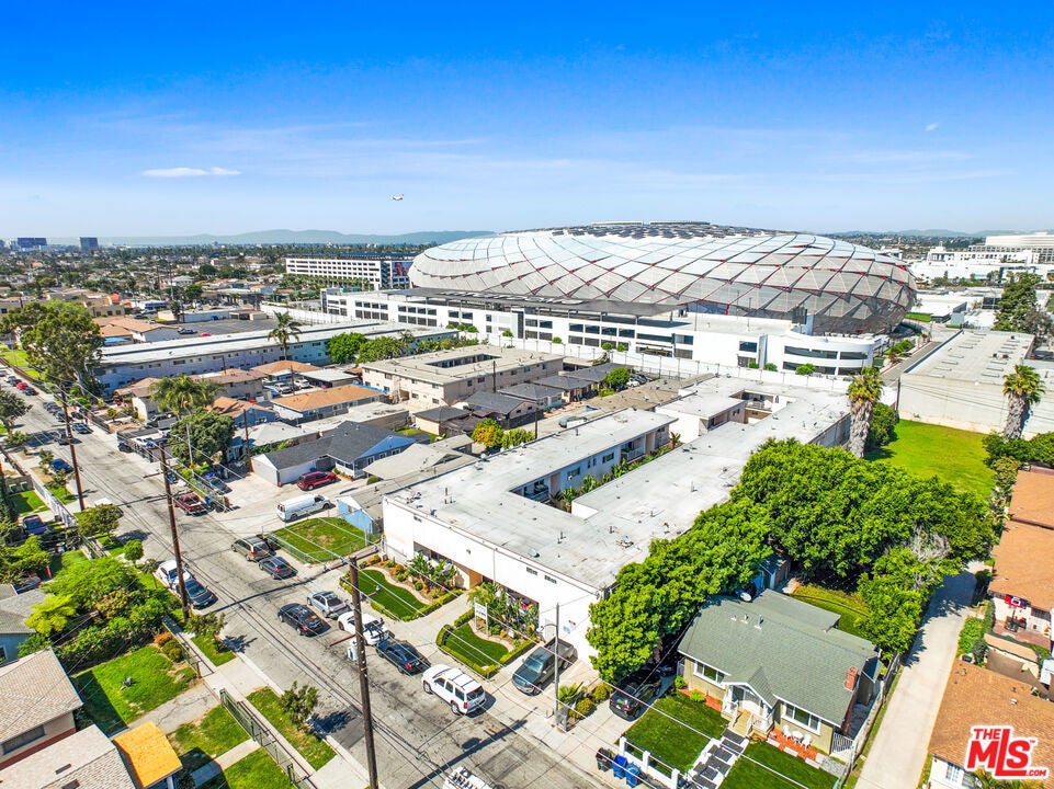 Photo of Listing #26674097