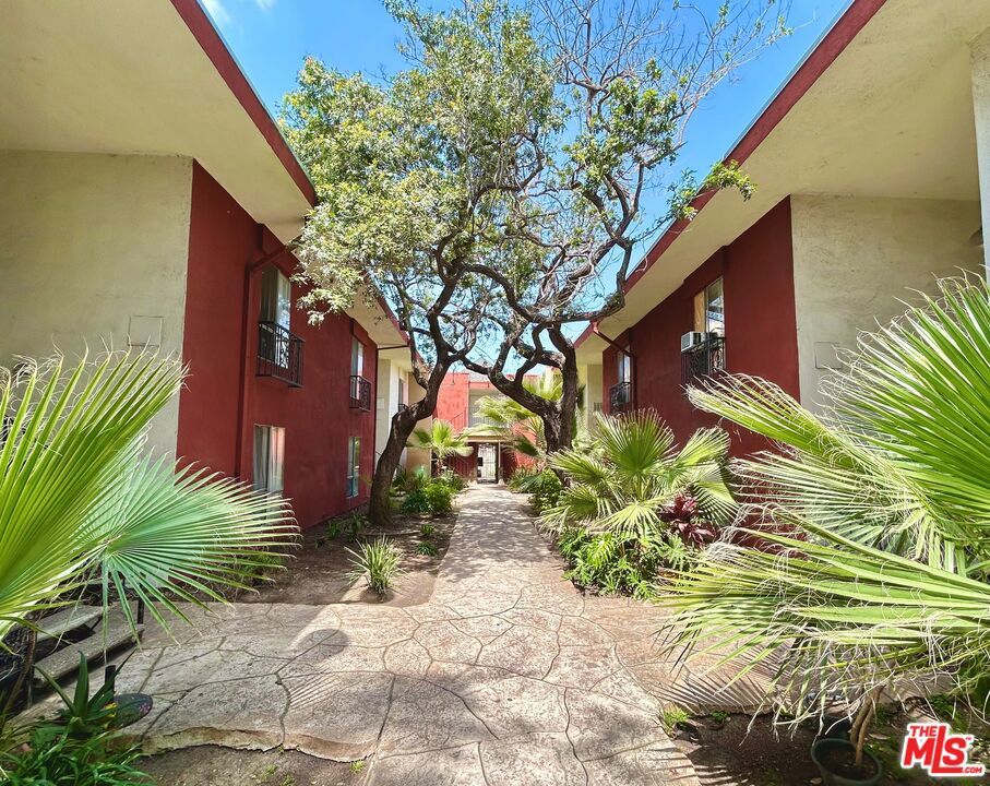 Photo of Listing #26686025