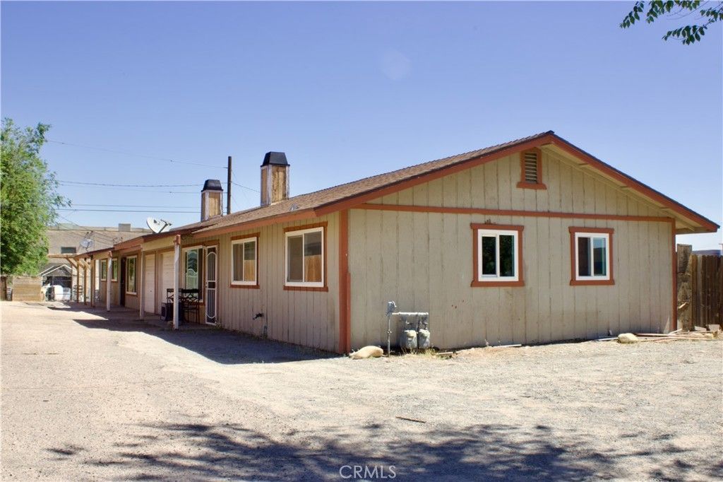 16594 Vine, Hesperia