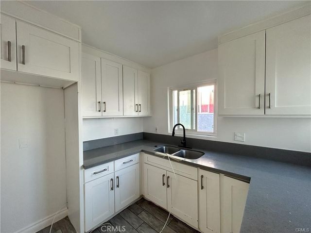 229 W 70th, Los Angeles