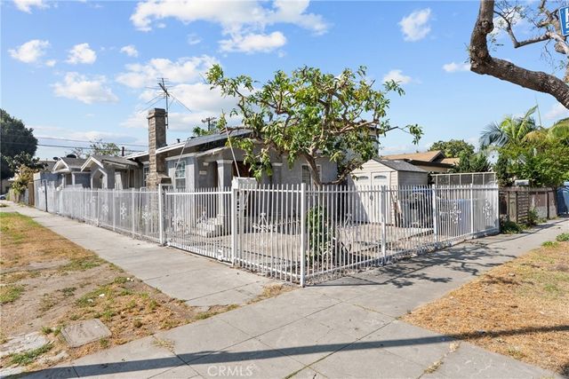 1500 W 59th Place, Los Angeles