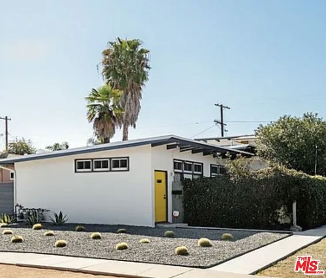 8807 Reading Avenue, Los Angeles