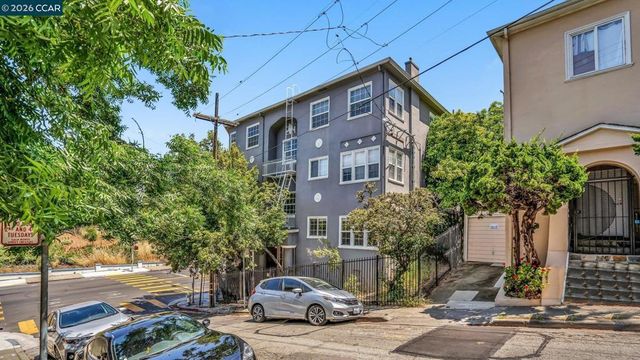 1000 E 33rd St, Oakland