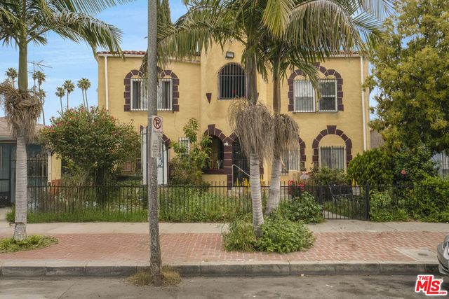 1061 W 57th Street, Los Angeles
