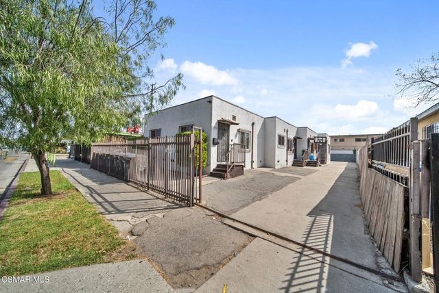 9206 Hoover Street, Los Angeles