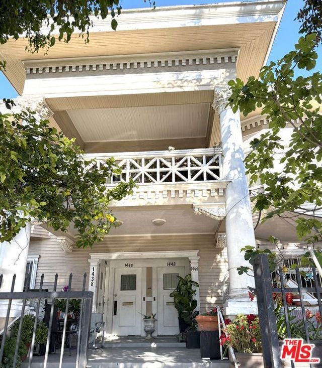1438 Magnolia Avenue, Los Angeles