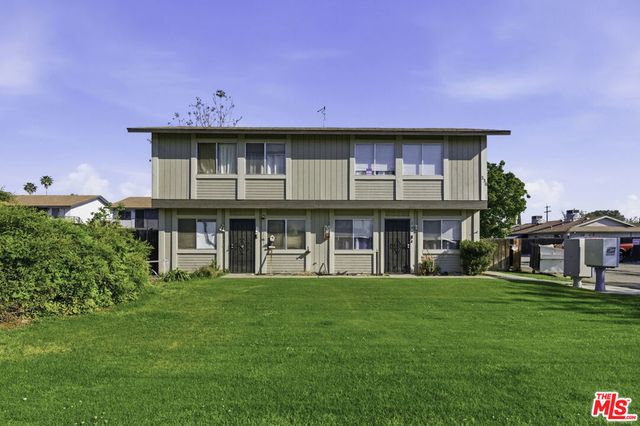 330 Roberts Lane, Bakersfield