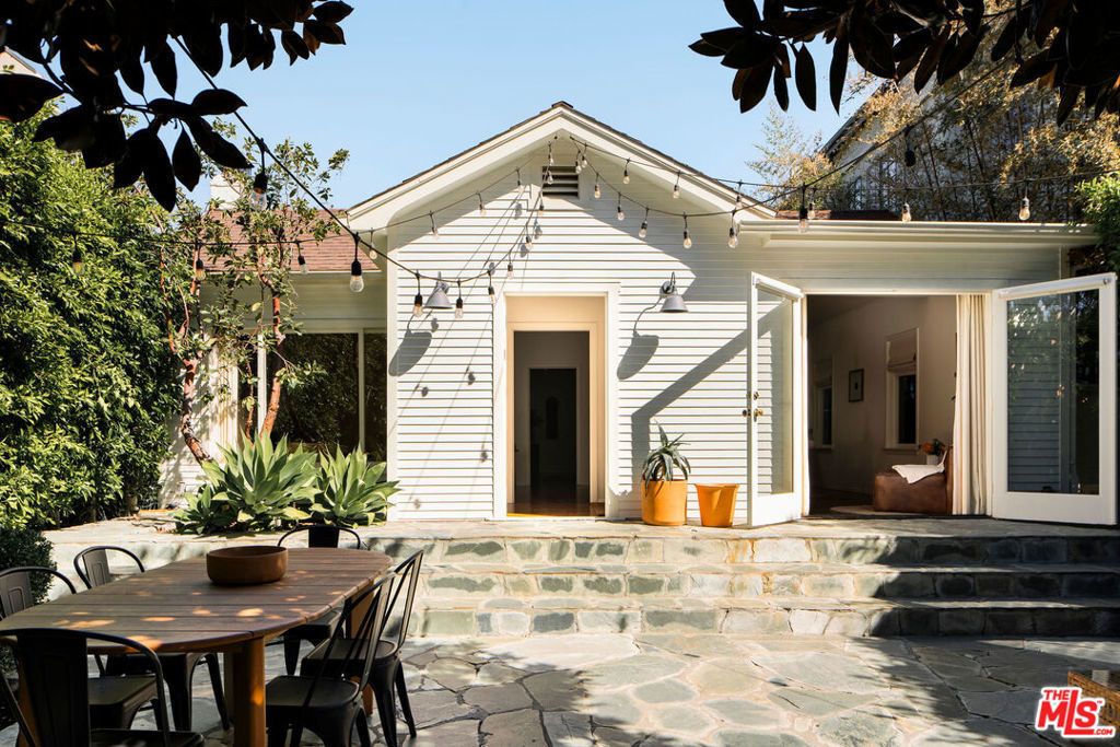 804 Westmount Drive, West Hollywood