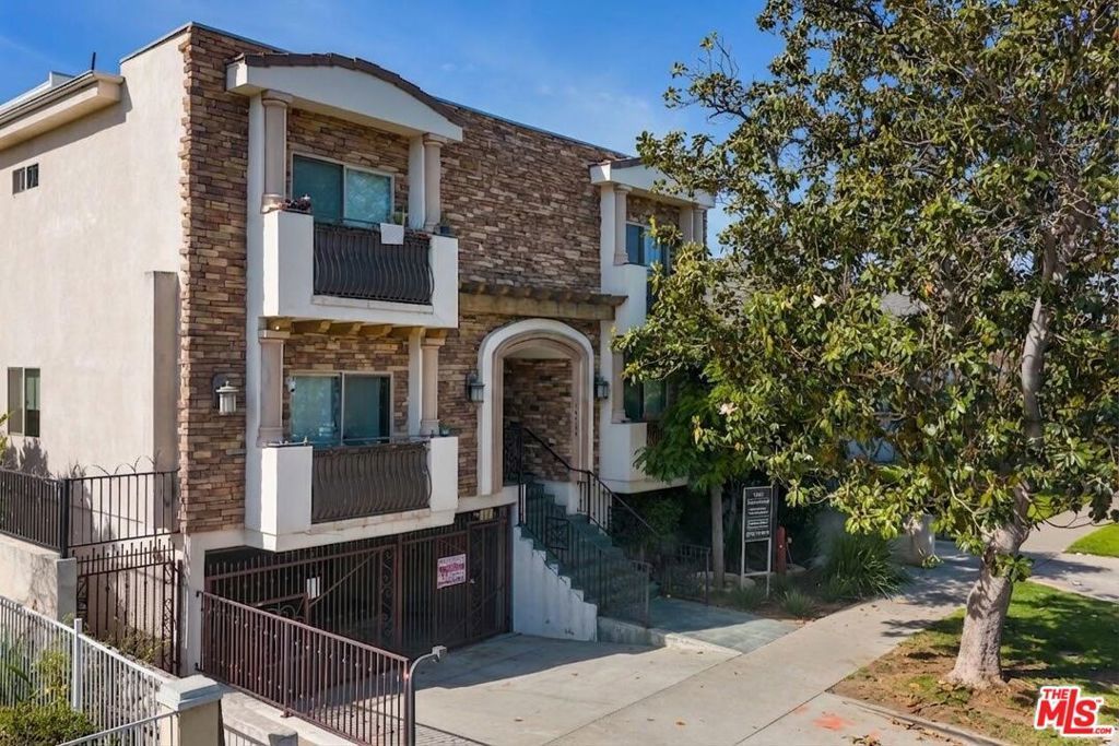 14764 Sylvan Street, Van Nuys