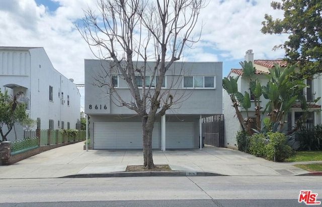 8616 Gregory Way, Los Angeles