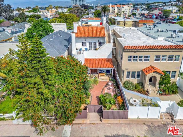 111 Paloma Avenue, Venice