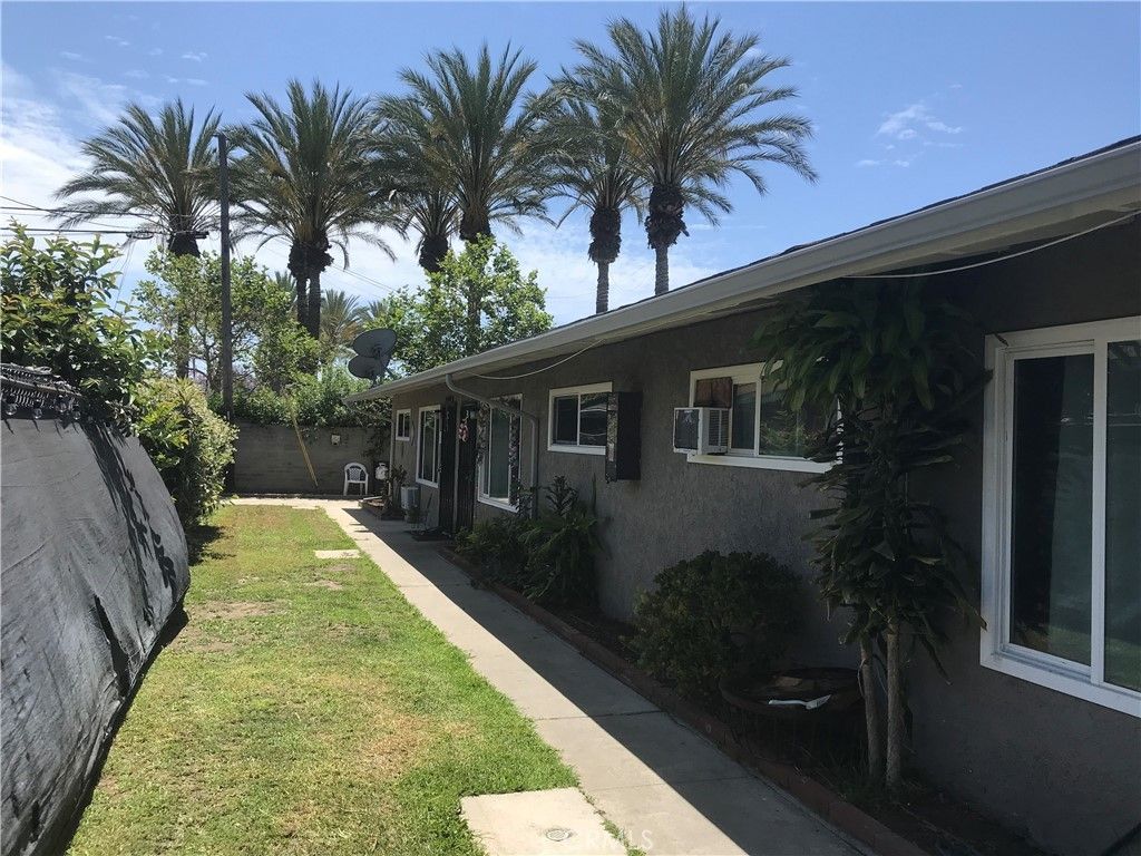 1250 W 2nd, Santa Ana