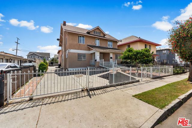 602 W 40th Place, Los Angeles