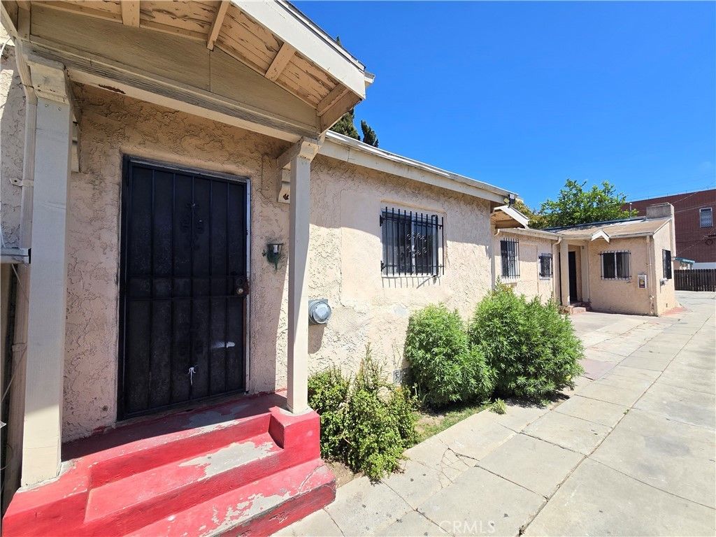 1914 Locust, Long Beach