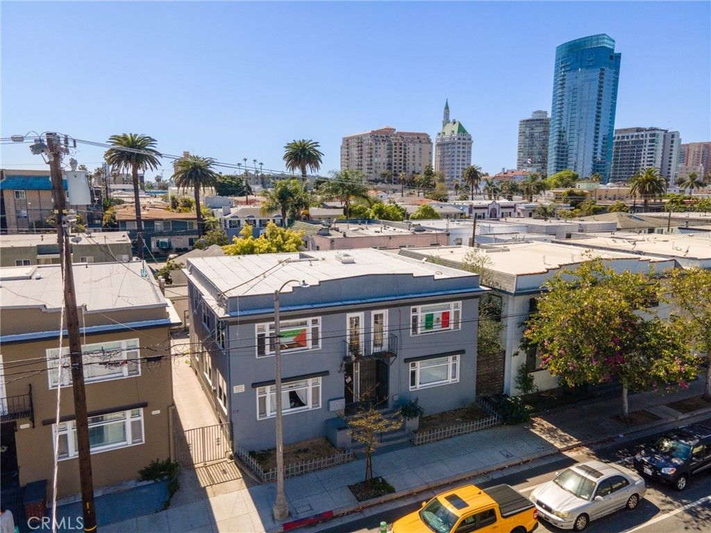1042 1048 E Broadway, Long Beach