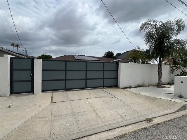 11024 Peoria Street, Sun Valley