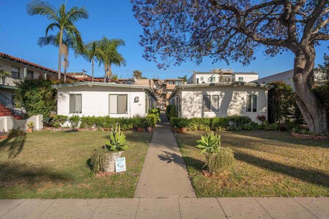 221 225 D Avenue, Coronado