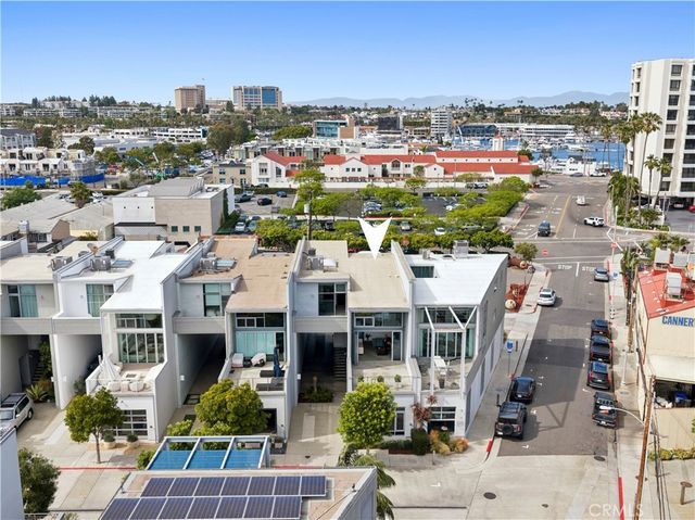517 30th Street, Newport Beach