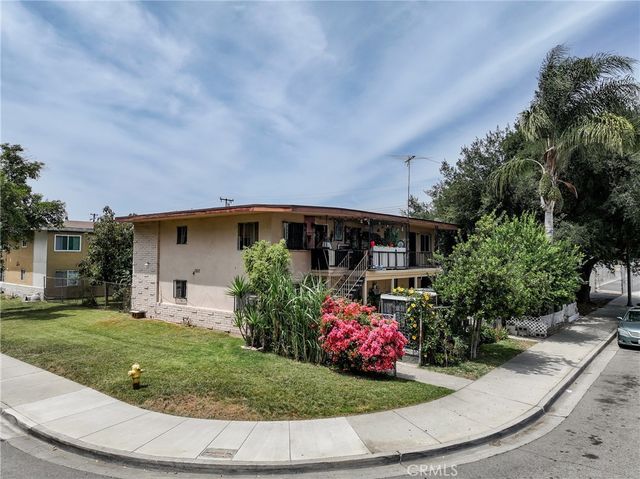 1011 W 8th, Pomona
