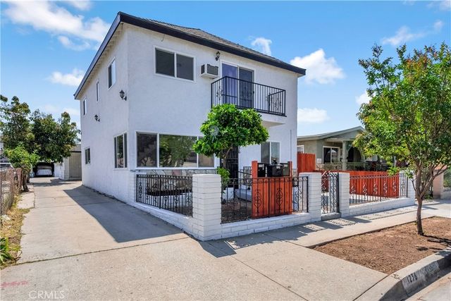 1236 1234 S Arizona Avenue, Los Angeles