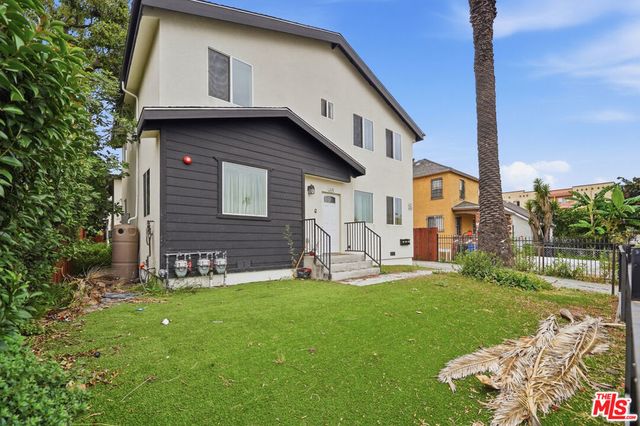 222 W 80th Street, Los Angeles