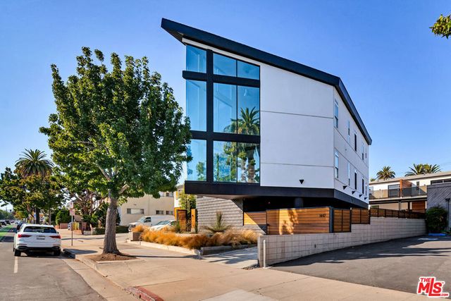 1447 11th Street, Santa Monica