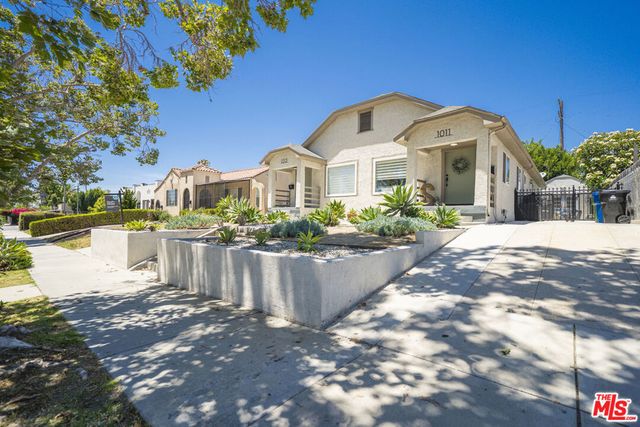 1011 S Plymouth Boulevard, Los Angeles