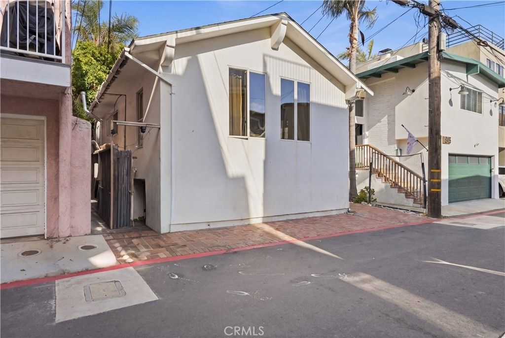 518 Bayview Drive, Hermosa Beach