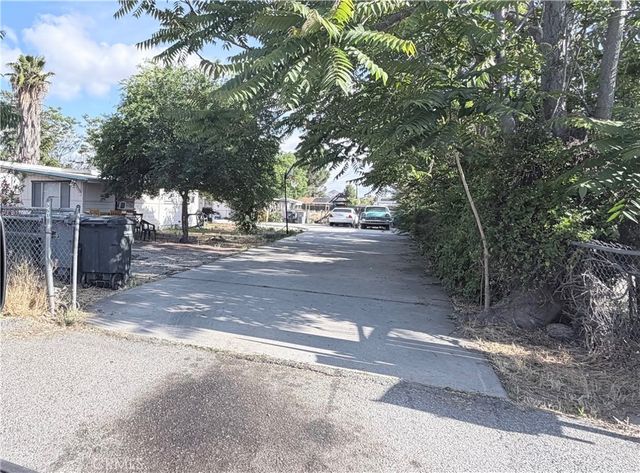 581 E Menlo, Hemet